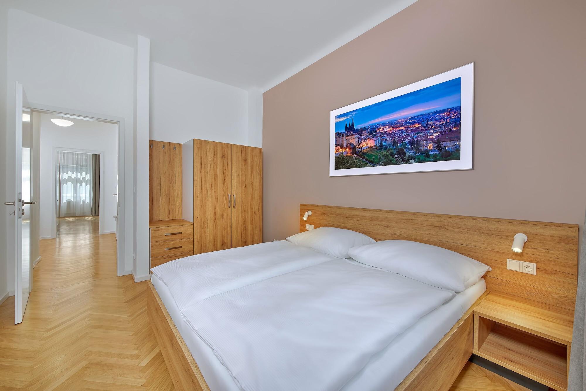 Downtown Suites Kodanska Prague Ngoại thất bức ảnh