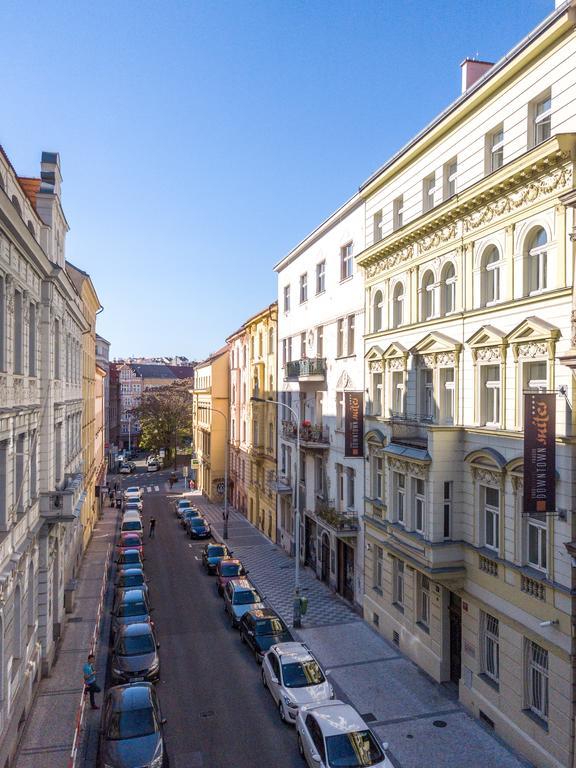 Downtown Suites Kodanska Prague Ngoại thất bức ảnh