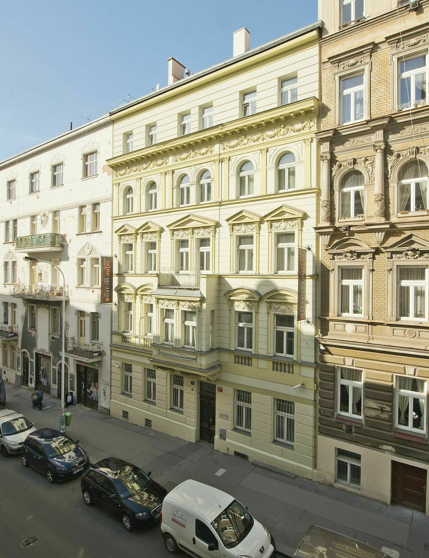 Downtown Suites Kodanska Prague Ngoại thất bức ảnh